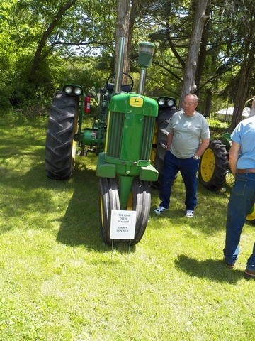 1958 john deere tractor owned by don rich.jpg